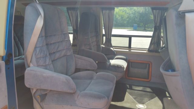 1993 Blue Chevrolet G20 Van Van Camper