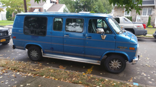 1993 Blue Chevrolet G20 Van Van Camper