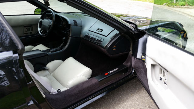 1993 Black Chevrolet Corvette Coupe