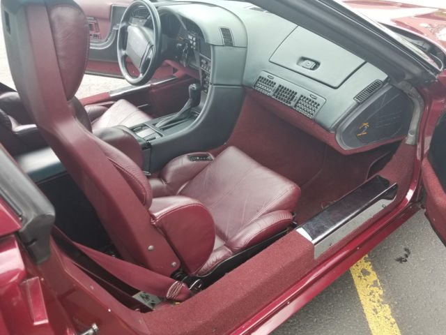 1993 Maroon Chevrolet Corvette Coupe