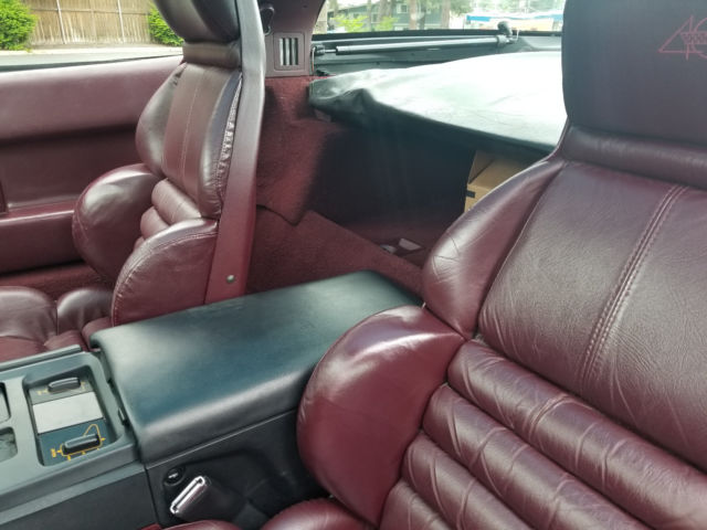 1993 Maroon Chevrolet Corvette Coupe