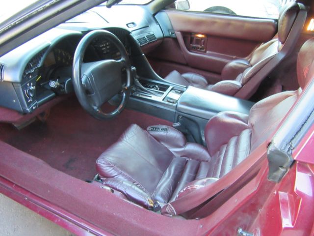 1993 Burgandy Chevrolet Corvette Coupe