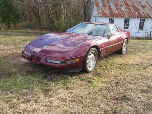 1993 Burgandy Chevrolet Corvette Coupe