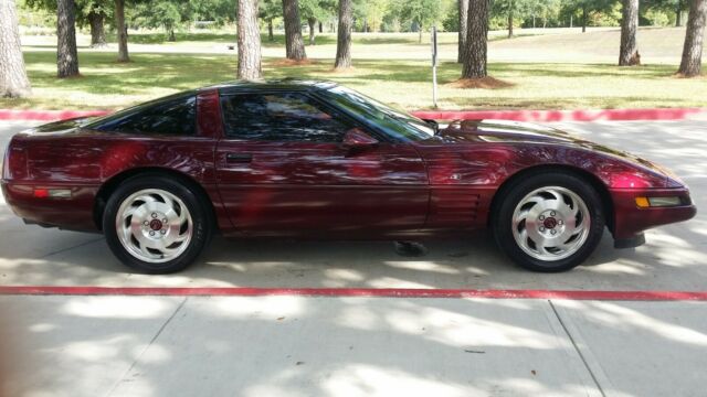 1993 Burgundy Chevrolet Corvette Coupe