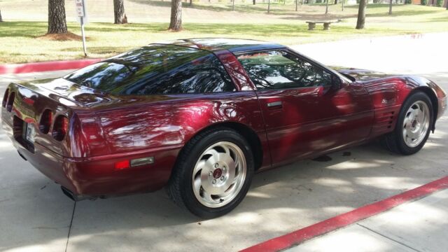 1993 Burgundy Chevrolet Corvette Coupe