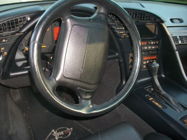 1993 White Chevrolet Corvette Coupe