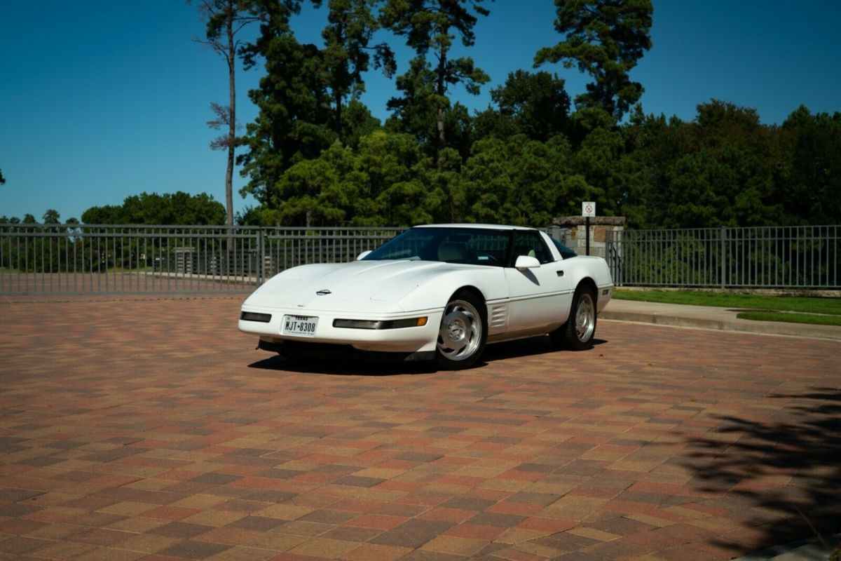 1993 Green Chevrolet Corvette Coupe