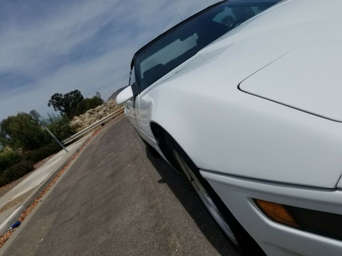 1993 White Chevrolet Corvette Convertible
