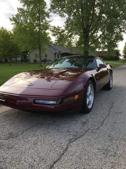1993 ruby red Chevrolet Corvette Coupe