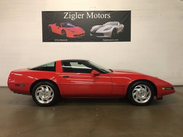 1993 Red Chevrolet Corvette Coupe
