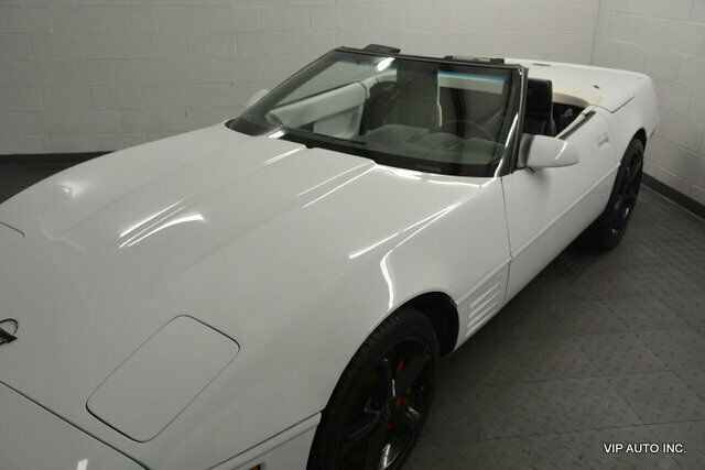 1993 White Chevrolet Corvette Convertible