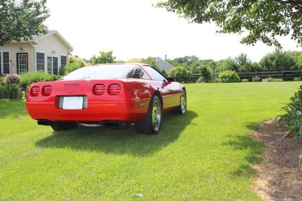 1993 Red Chevrolet Corvette Coupe