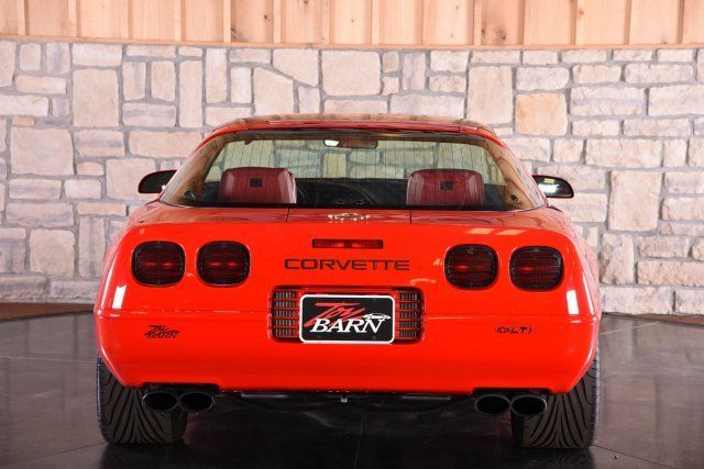 1993 Red Chevrolet Corvette --