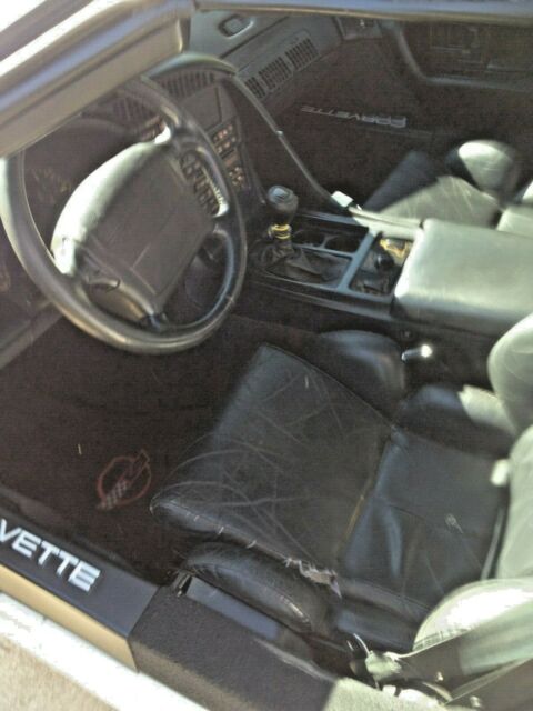 1993 White Chevrolet Corvette Hatchback