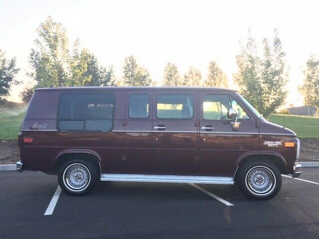 1993 Burgundy Chevrolet G20 Van Extended Passenger Van