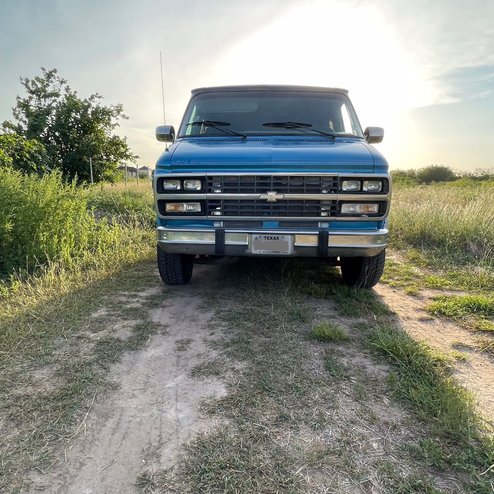 1994 White Chevrolet G20 Van