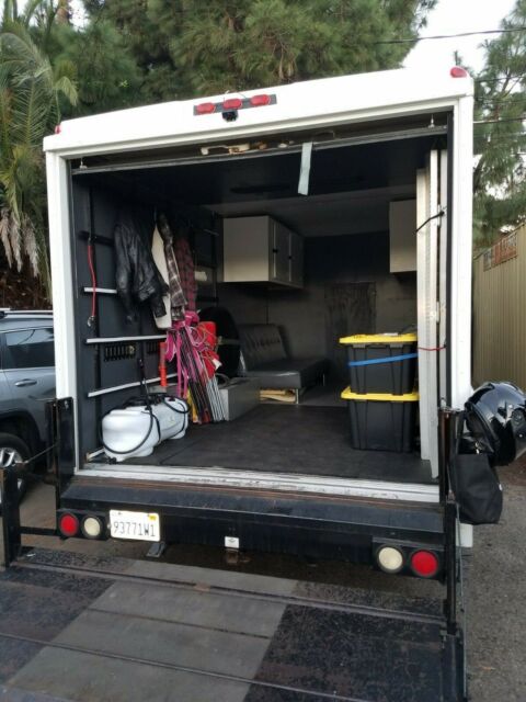 1993 White Chevrolet Other 14' Box