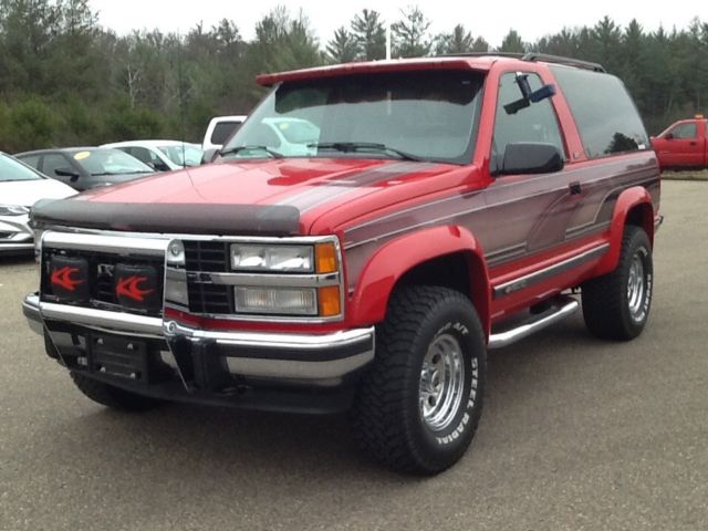 1993 Red Chevrolet Blazer