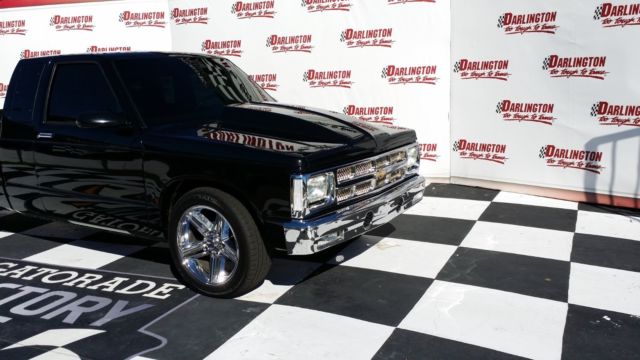 1993 Black Chevrolet S-10 Extended Cab Pickup