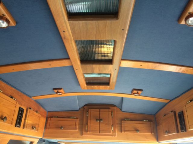 1993 White Chevrolet G20 Van Van Camper
