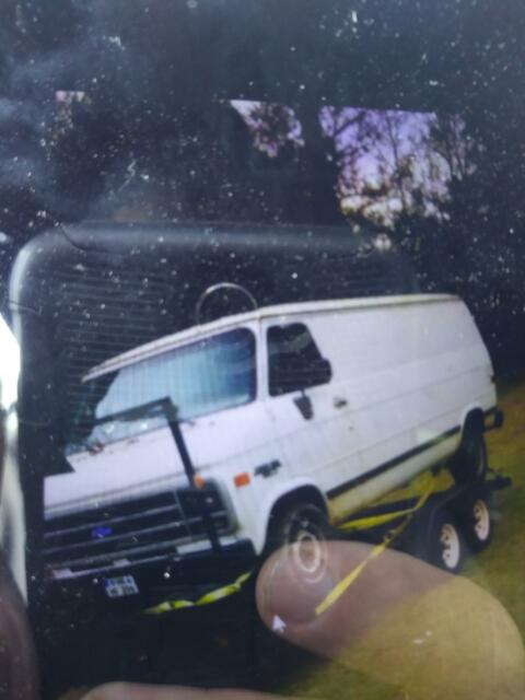 1993 White Chevrolet G20 Van van