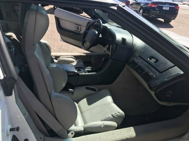 1993 White Chevrolet Corvette --