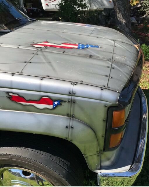 1993 Silver Chevrolet HD Cab & Chassis