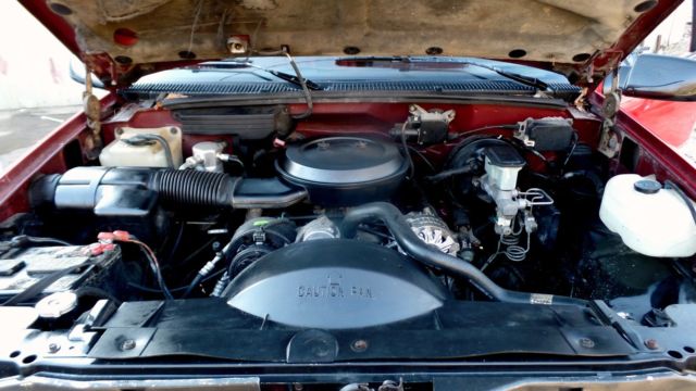 1993 Red Chevrolet C/K Pickup 1500 Standard Cab Pickup