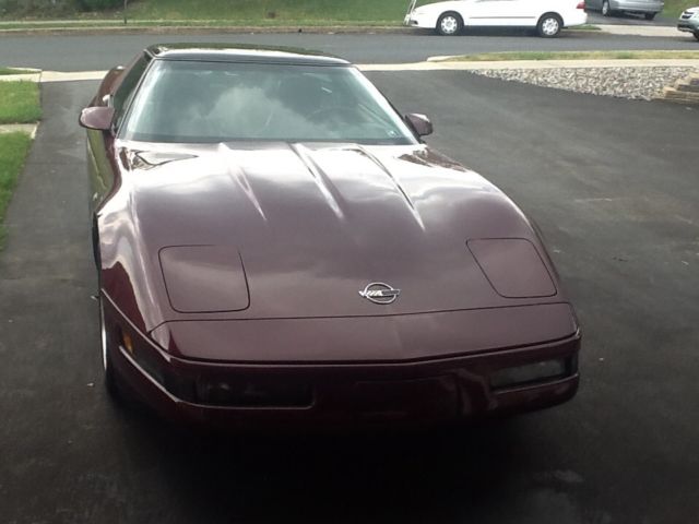 1993 Burgundy Chevrolet Corvette Coupe