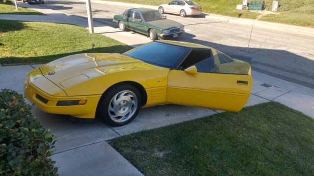 1993 Yellow Chevrolet Corvette