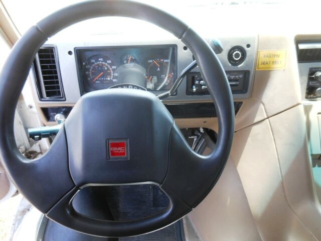 1993 w Chevrolet 3500 Rally Sports Van