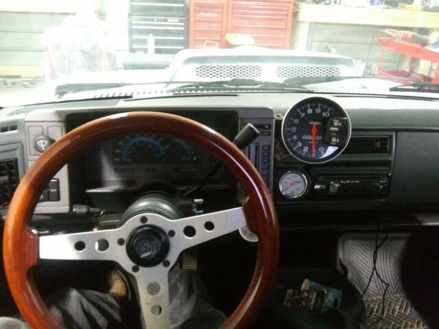 1993 White Chevrolet S-10 Extended Cab Pickup