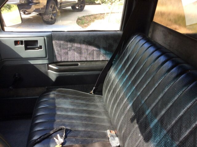 1993 Black Chevrolet S-10