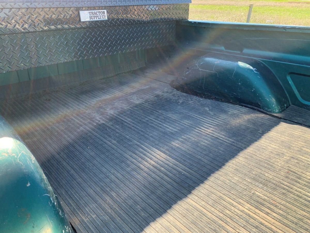 1993 Green Chevrolet C/K Pickup 1500 Standard Cab Pickup