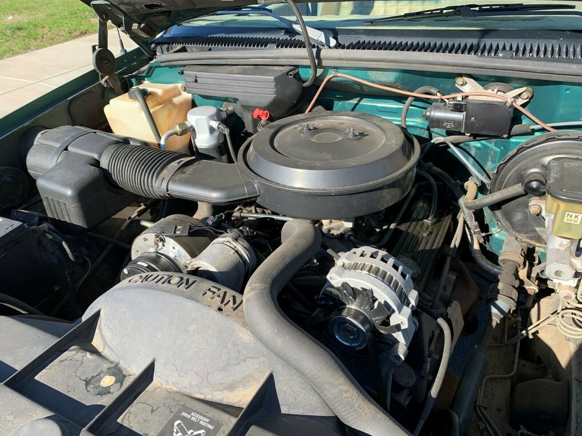 1993 Green Chevrolet C/K Pickup 1500 Standard Cab Pickup