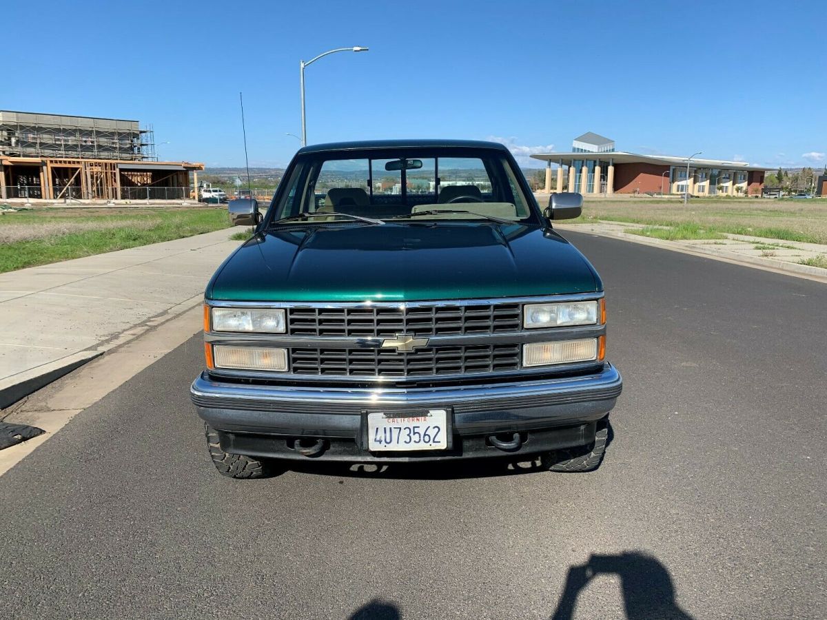 1993 Green Chevrolet C/K Pickup 1500 Standard Cab Pickup