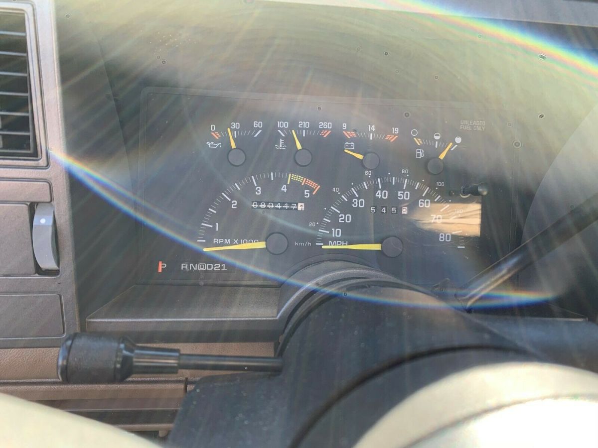 1993 Green Chevrolet C/K Pickup 1500 Standard Cab Pickup