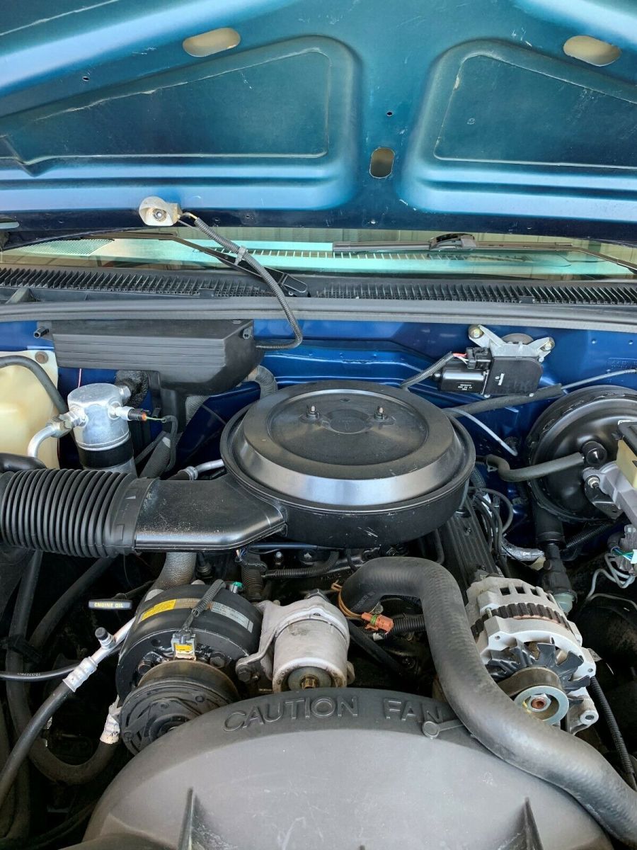 1993 Blue Chevrolet Silverado 1500 Standard Cab Pickup