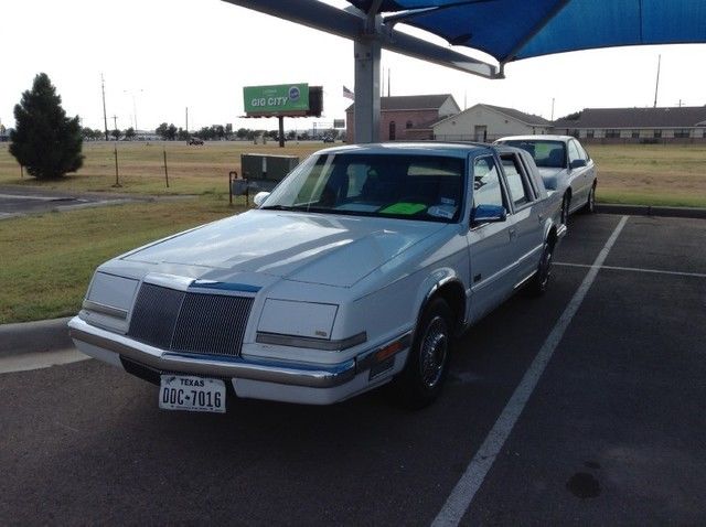 1993 Chrysler Imperial Sedan