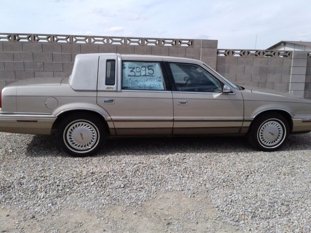 1993 Gold Chrysler New Yorker Sedan