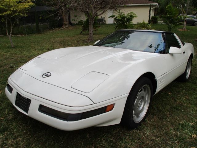 1993 Yellow Chevrolet Corvette