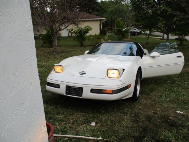 1993 Yellow Chevrolet Corvette