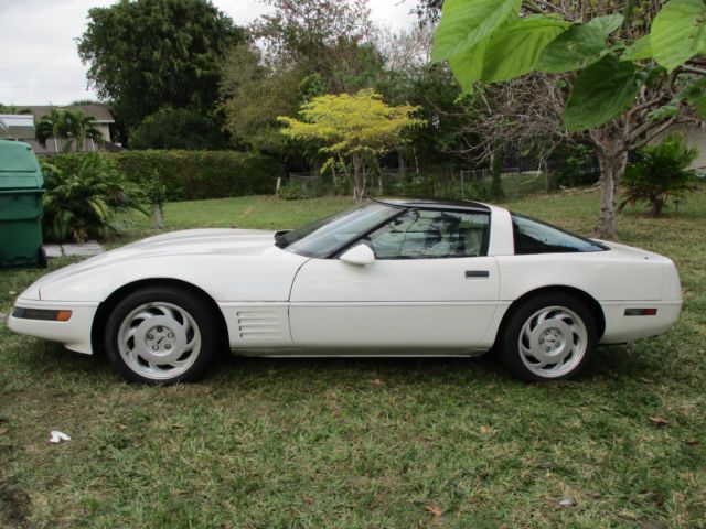1993 Yellow Chevrolet Corvette