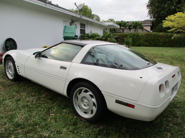 1993 Yellow Chevrolet Corvette