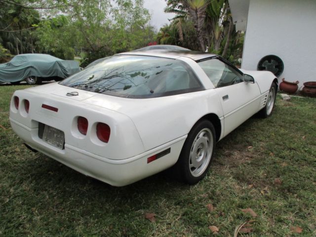 1993 Yellow Chevrolet Corvette