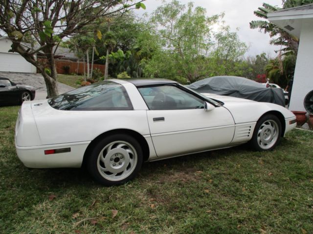 1993 Yellow Chevrolet Corvette