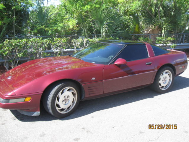 1993 Burgundy Chevrolet Corvette Coupe