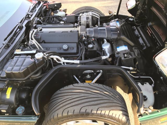 1993 POLO GREEN Chevrolet Corvette Coupe