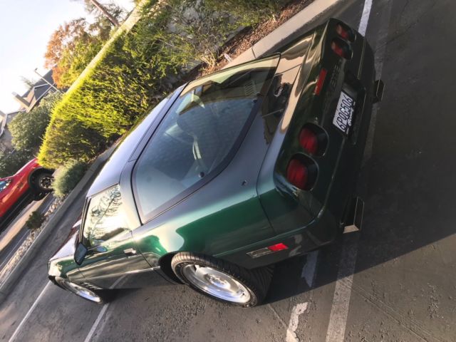 1993 POLO GREEN Chevrolet Corvette Coupe