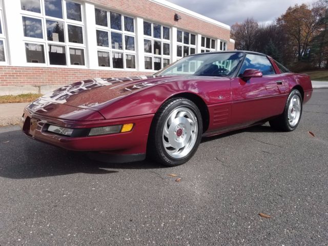 1993 Burgundy Chevrolet Corvette Coupe